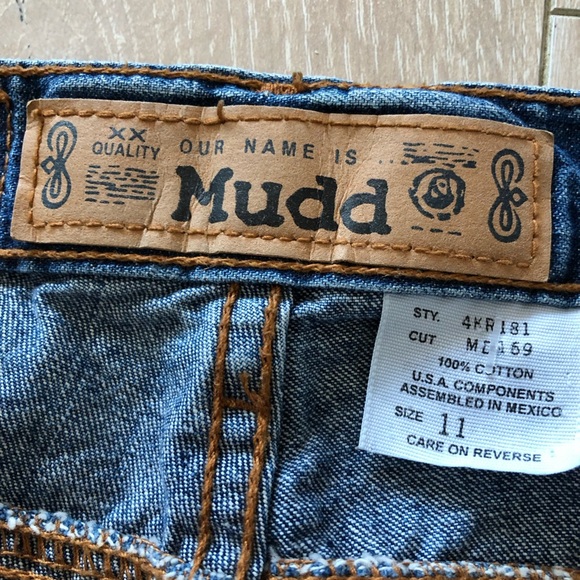 Y2K Mudd Flare Bell Bottom Floral Patch Jeans Size 11 - Picture 14 of 16